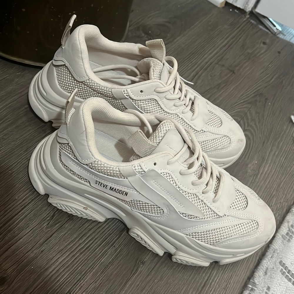 steve madden possession sneakers